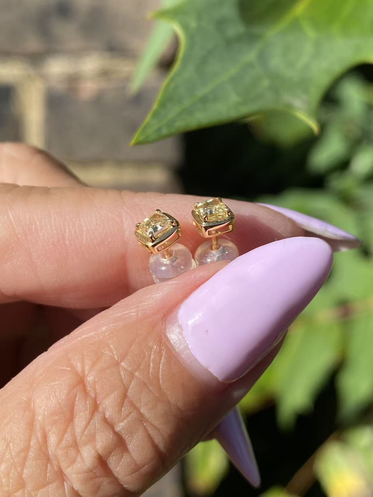 18K Yellow Gold Fancy Diamond Stud Earrings 0.42ct Total Elegant Minimalist Design