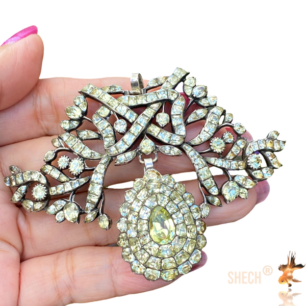 Victorian Chrysoberyl シルバー クリソベリルブローチ SUBJECT: 18TH CENTURY SILVER PORTUGUESE CHRYSOBERYL PENDANT - SHECH