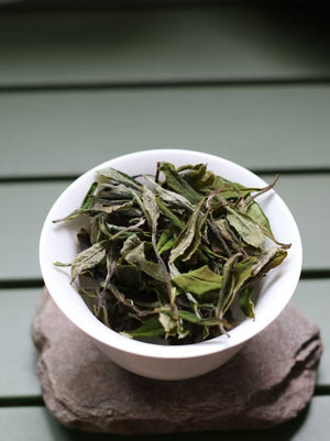 Medog white tea