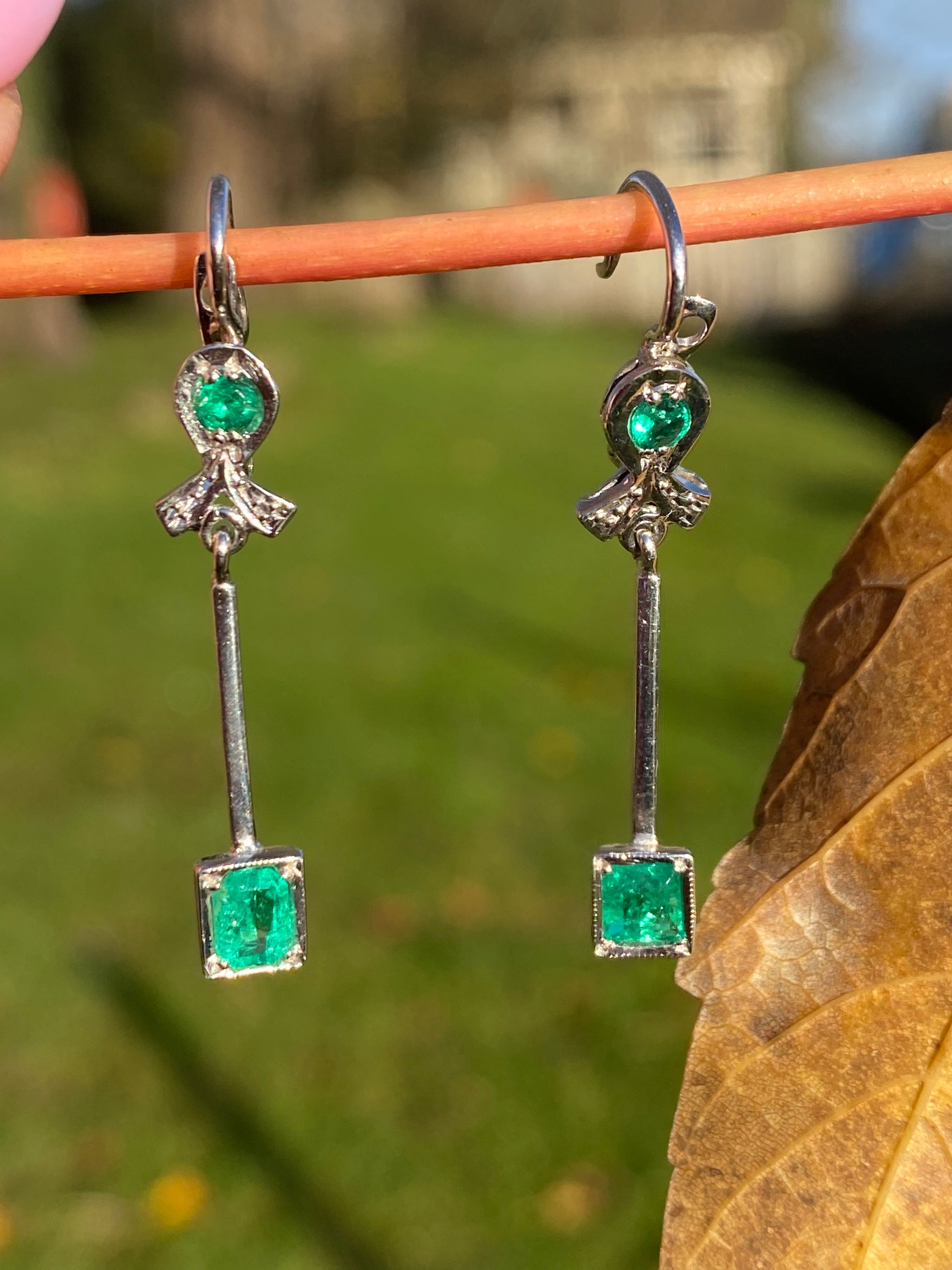 18K White Gold Natural Emerald and Diamond Drop Earrings