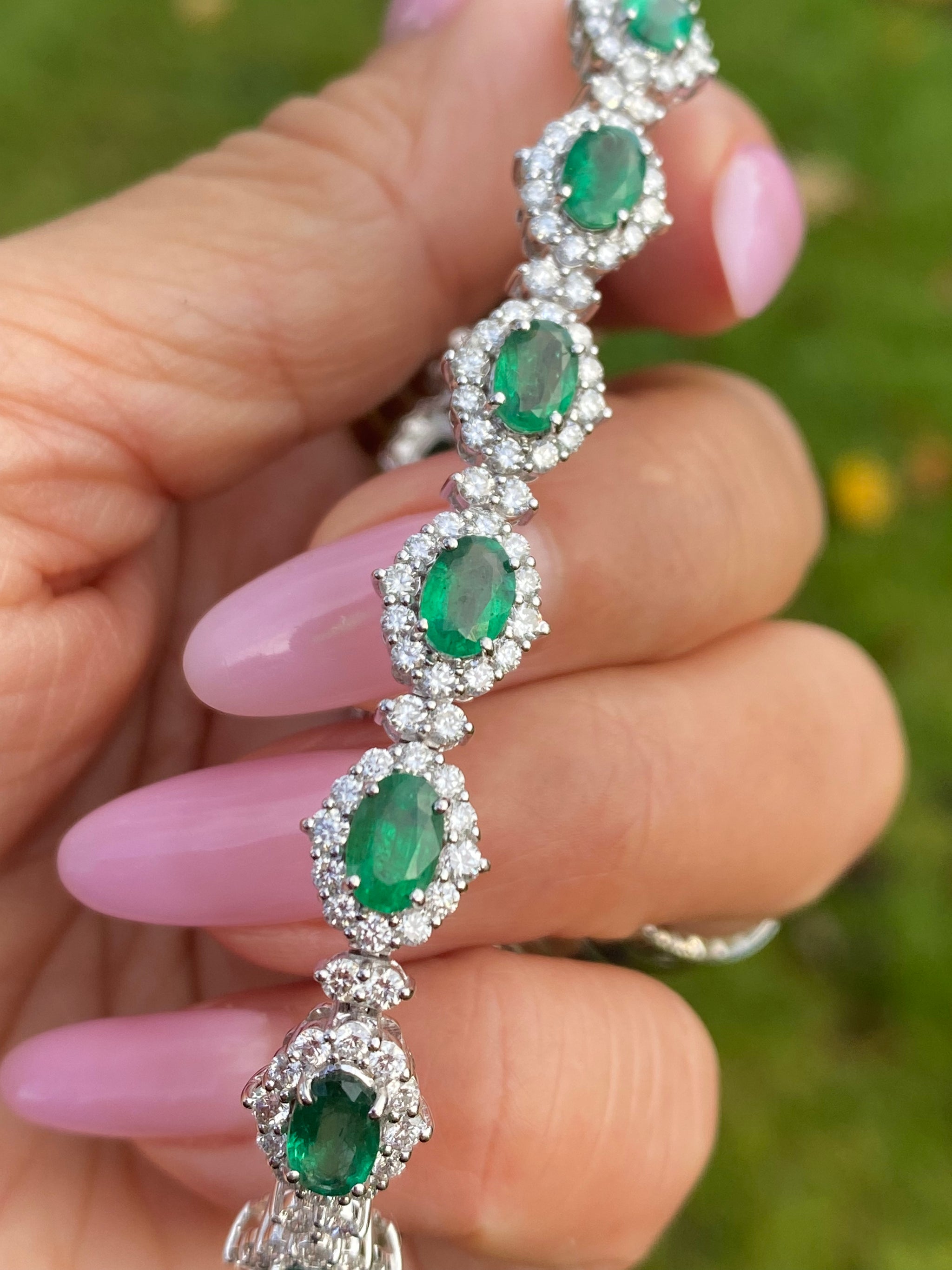 18K White Gold Natural Emerald and Diamond Bracelet 6.73ct Emeralds, 4.10ct Diamonds Tested and Hallmarked 18K