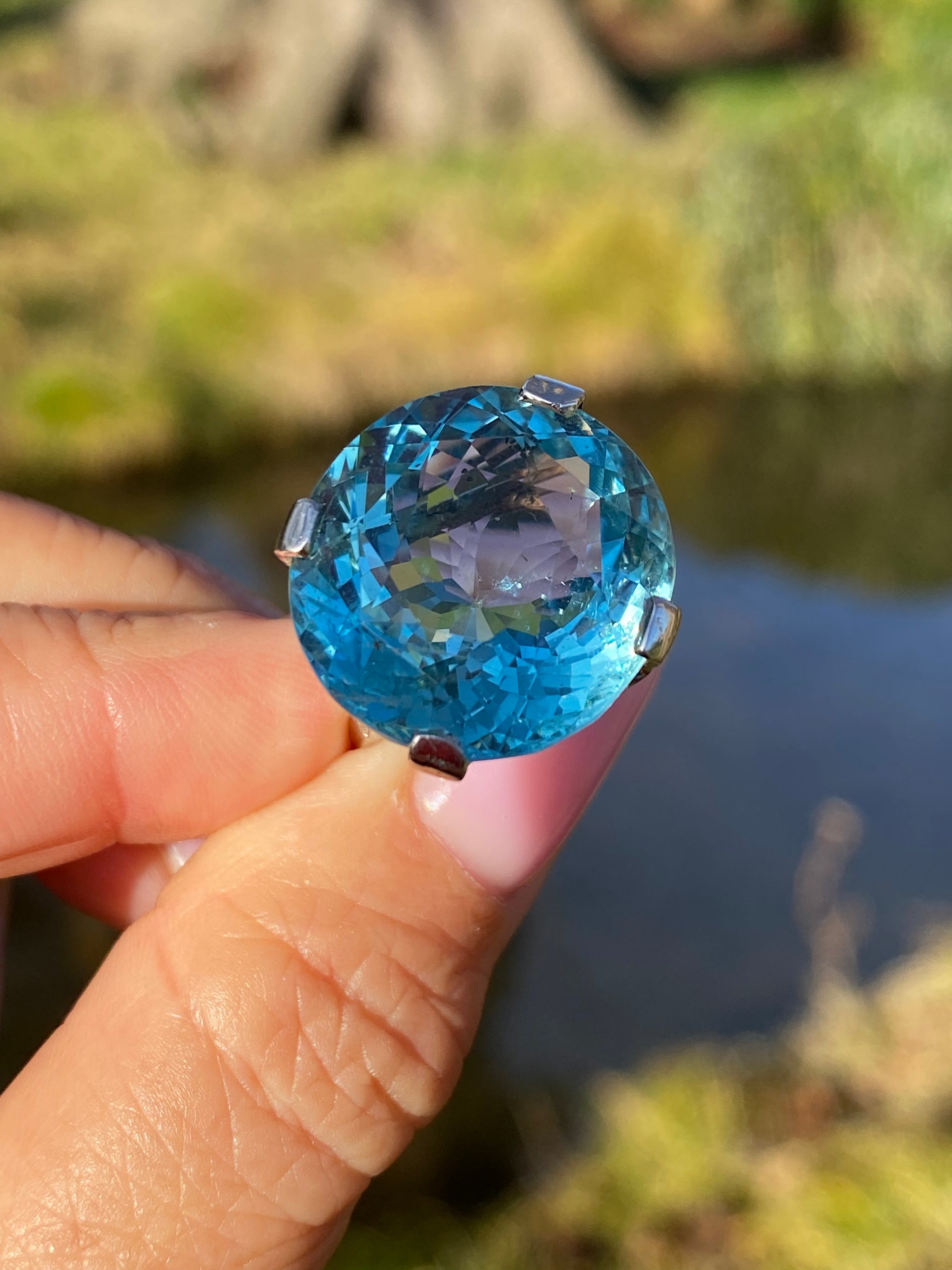 Exceptional Platinum Aquamarine & Diamond Ring Approx. 30ct Natural Aquamarine | Platinum Setting | Statement Piece