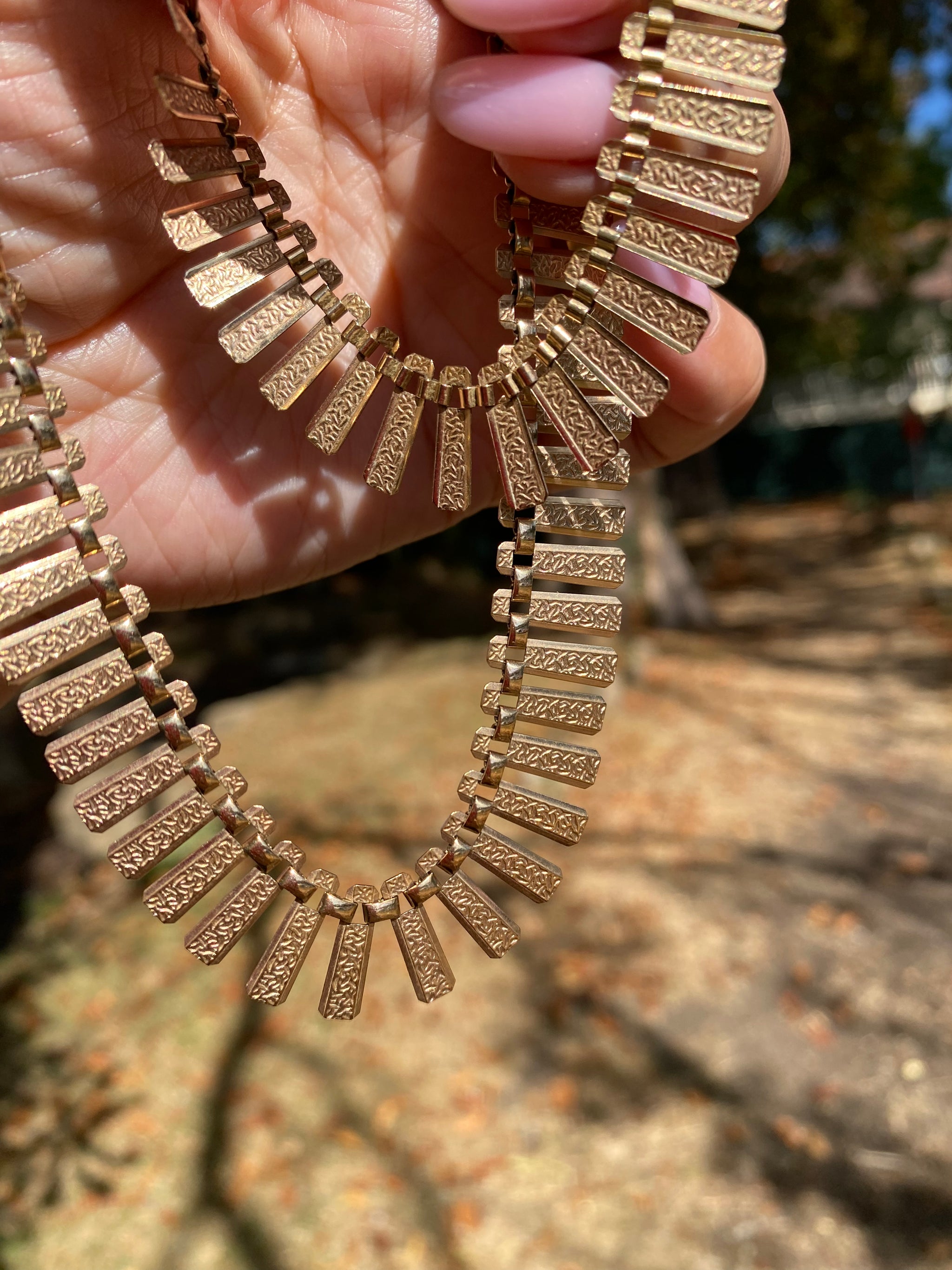 Vintage British 9ct Gold Textured Fringe Necklace – Birmingham Hallmarked