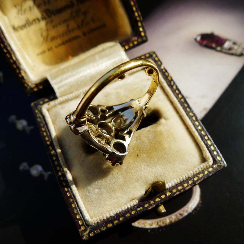 EDWARDIAN 18CT GOLD AND PLATNIUM OLD CUT DIAMOND RING
