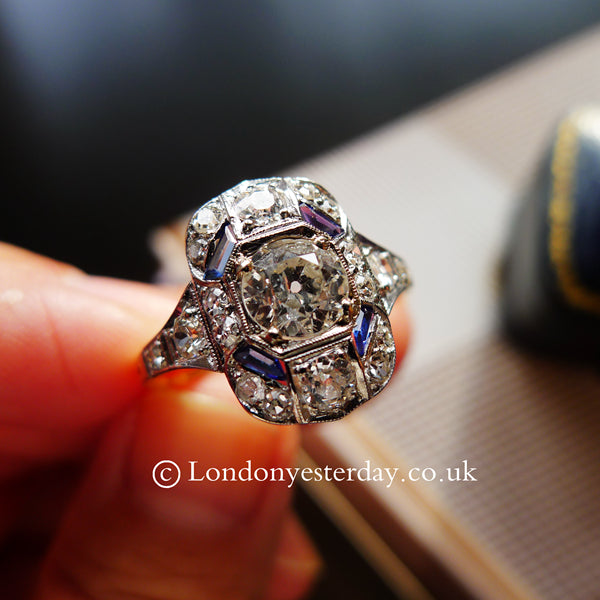 ART DECO 18CT GOLD AND PLATINUM NATURAL SAPPHIRE DIAMOND CLASSIC RING