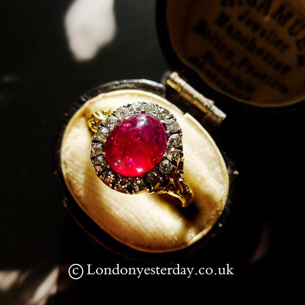 EDWARDIAN 18CT GOLD AND SILVER NATURAL CABOCHON RUBY DIAMOND RING