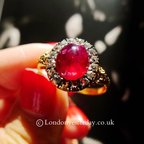 EDWARDIAN 18CT GOLD AND SILVER NATURAL CABOCHON RUBY DIAMOND RING