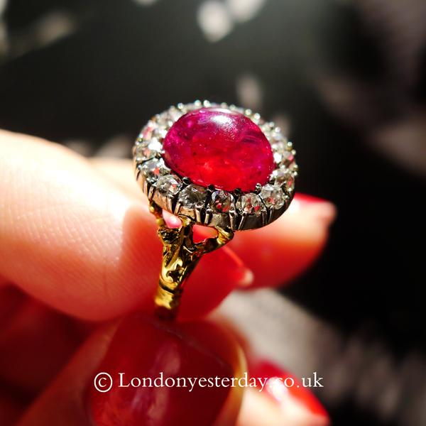 EDWARDIAN 18CT GOLD AND SILVER NATURAL CABOCHON RUBY DIAMOND RING