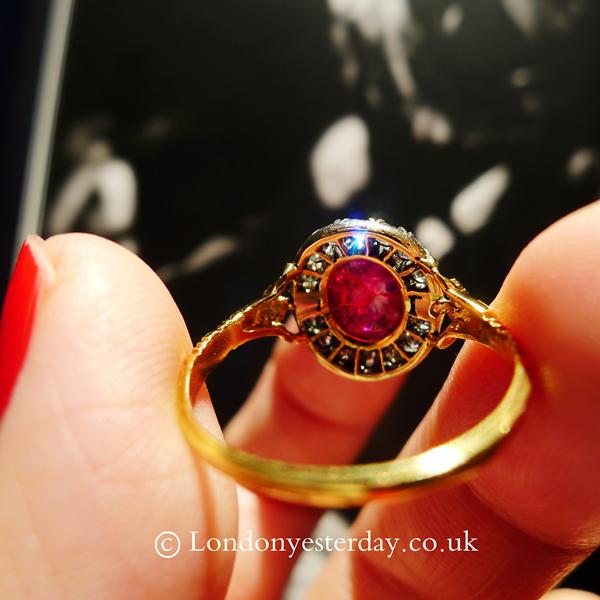EDWARDIAN 18CT GOLD AND SILVER NATURAL CABOCHON RUBY DIAMOND RING