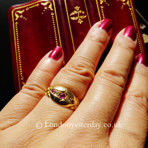 VICTORIAN 18CT GOLD NATURAL RUBY DIAMOND CLASSIC RING
