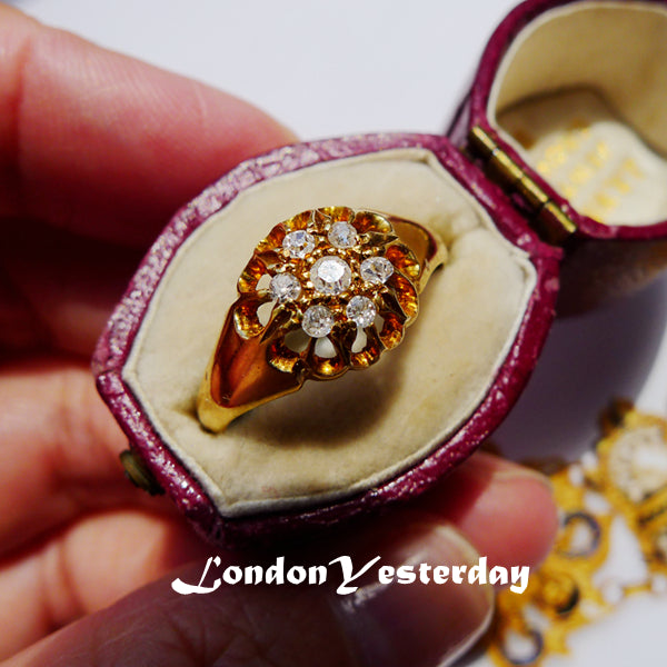 ENGLISH 18CT GOLD HALLMARKED BIRMINGHAM C1918 OLD CUT DIAMOND DAISY CLUSTER RING