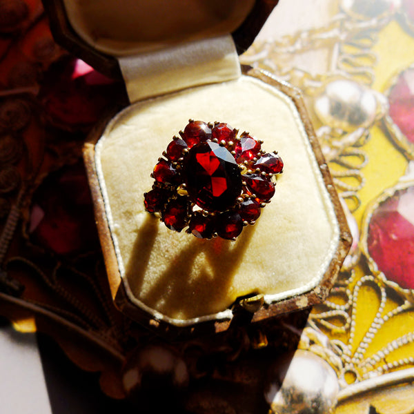EDWARDIAN GERMAN 8K GOLD 333 MARKED BOHEMIAN GARNET RING