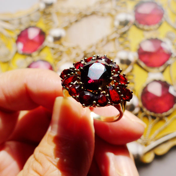 EDWARDIAN GERMAN 8K GOLD 333 MARKED BOHEMIAN GARNET RING