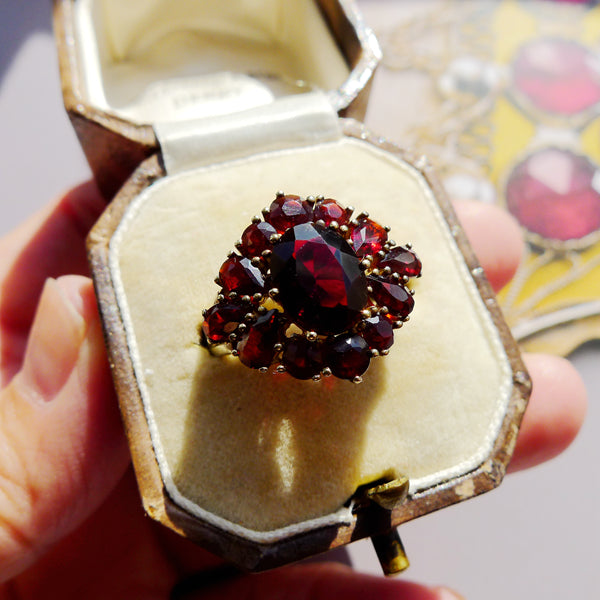 EDWARDIAN GERMAN 8K GOLD 333 MARKED BOHEMIAN GARNET RING
