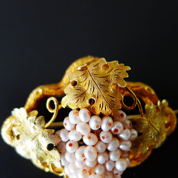 VICTORIAN 15CT TWO COLOUR GOLD NATURAL PEARL GRAPE VINE BROOCH