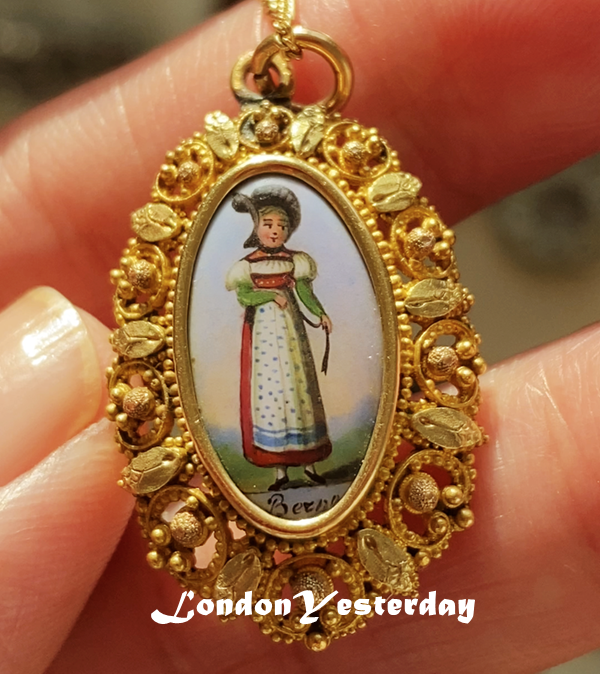 VICTORIAN 18CT TWO COLOUR GOLD HAND MADE SWISS ENAMEL LOVELY LADY PENDNAT