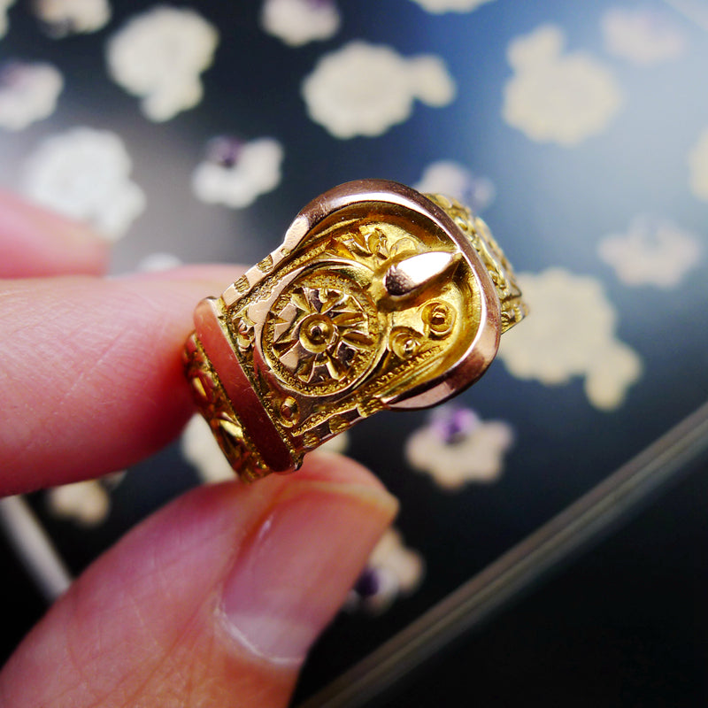 ENGLISH 9CT GOLD HALLMARKED BIRMINGHAM C1918 BEAUTIFUL BUCKLE RING