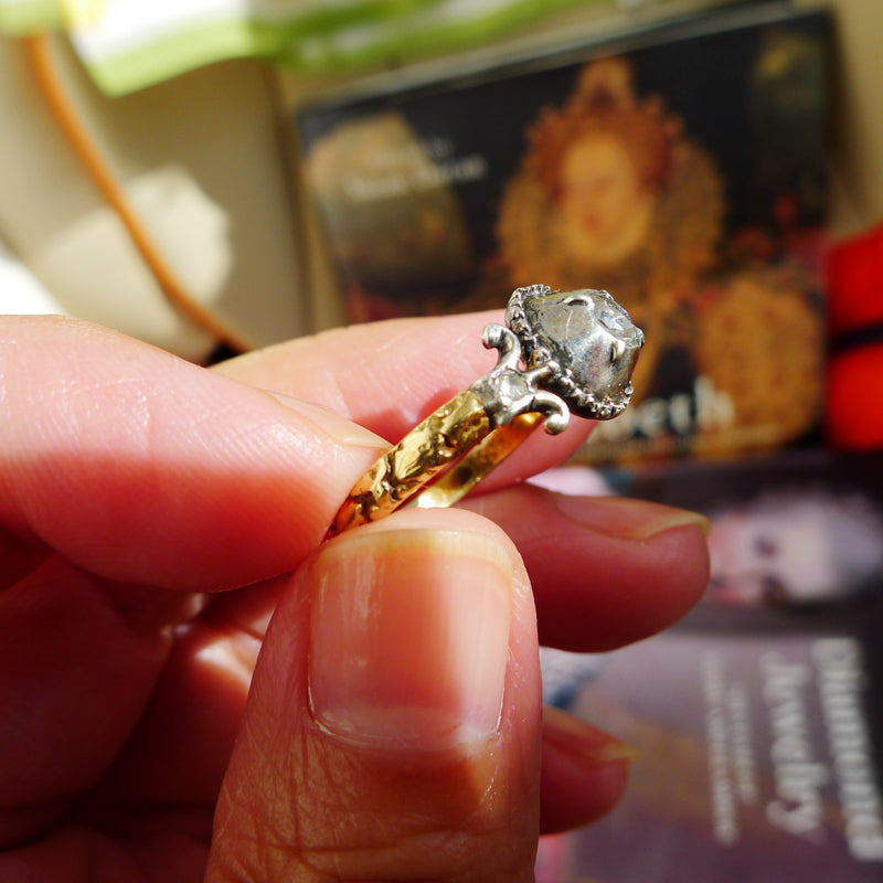 GEORGIAN 18CT GOLD AND SILVER OLD CUT DIAMOND GORGEOUS RING