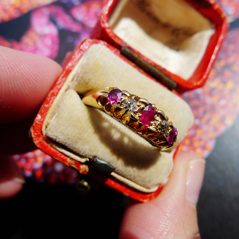 18CT GOLD HALLMARKED BIRMINGHAM C1917 NATURAL RUBY DIAMOND RING