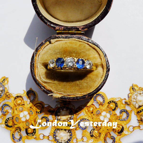 VICTORIAN 18CT GOLD CLASSIC NATURAL SAPPHIRE DIAMOND FIVE STONES RING
