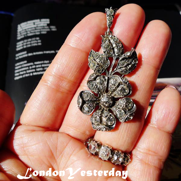 ART NOUVEAU SILVER PASTE SWEDISH FLOWER PENDANT WITH SILVER CHAIN