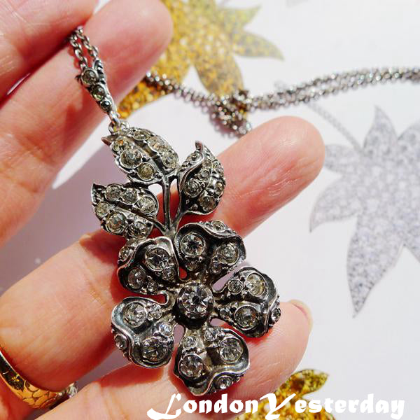 ART NOUVEAU SILVER PASTE SWEDISH FLOWER PENDANT WITH SILVER CHAIN