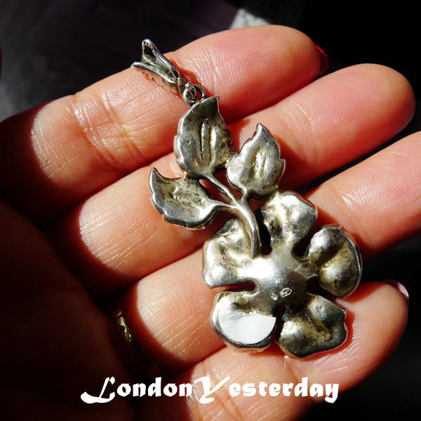 ART NOUVEAU SILVER PASTE SWEDISH FLOWER PENDANT WITH SILVER CHAIN