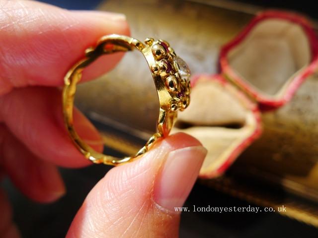 EDWARDIAN 18CT GOLD MARKED NATURAL RUBY DIAMOND RING