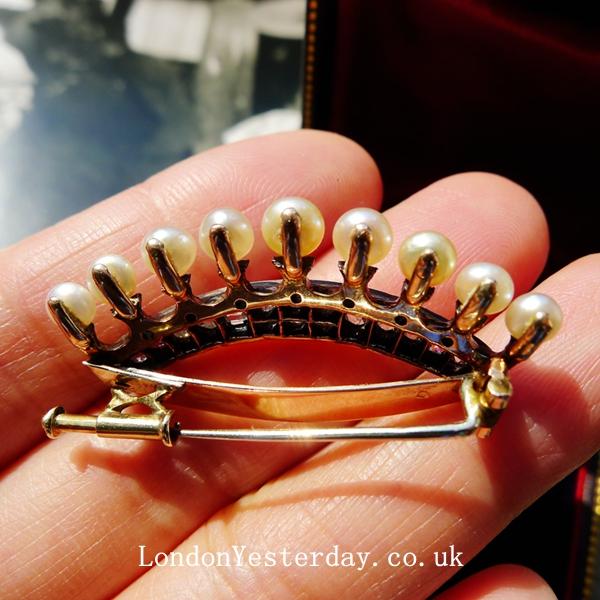 VICTORIAN FRENCH 18CT GOLD MARKED NATURAL SALTWATER PEARL WITH CERTIFICATE DIAMOND CROWN BROOCH C1880