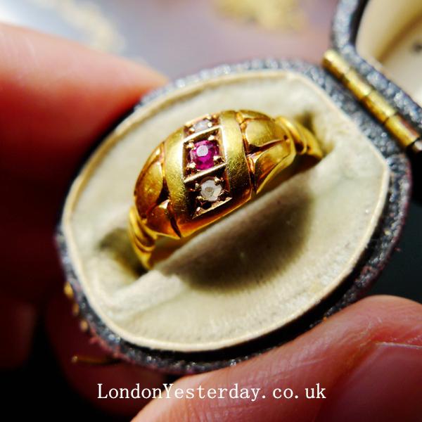 ENGLISH 18CT GOLD HALLMARKED BIRMINGHAM C1895 NATURAL RUBY PEARL RING