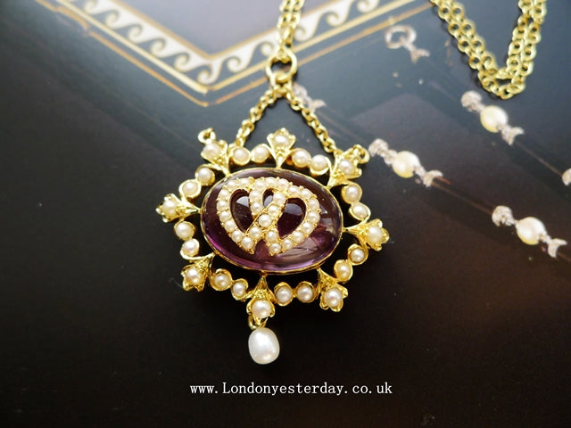 EDWARDIAN 18CT GOLD NATURAL AMETHYST SEED PEARL DOUBLE HEART BEAUTIFUL PENDANT WITH 9CT GOLD CHAIN
