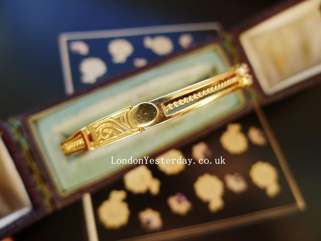 ENGLISH 9CT GOLD HALLMARKED LONDON C1969 NATURAL RUBY DIAMOND BEAUTIFUL BANGLE