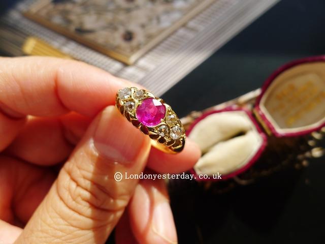 VICTORIAN 18CT GOLD MARKED NATURAL RUBY DIAMOND BEAUTIFUL RING