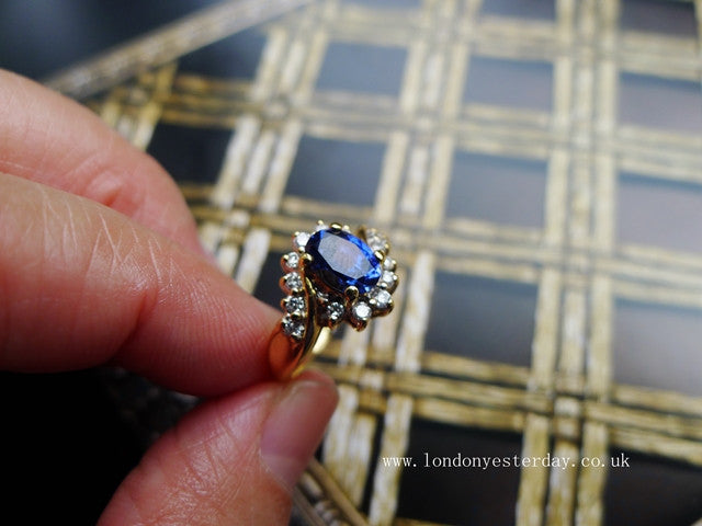 ENGLISH 18CT GOLD MARKED NATURAL SAPPHIRE DIAMOND SPARKLING RING