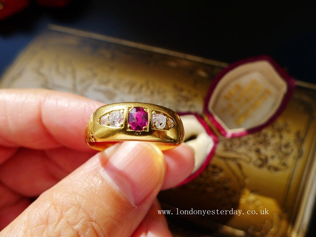 VICTORIAN 18CT GOLD MARKED NATURAL RUBY DIAMOND RING