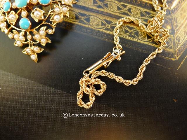 VICTORIAN 15CT GOLD NATURAL TURQUOISE PEARL PENDANT WITH 14CT GOLD CHAIN
