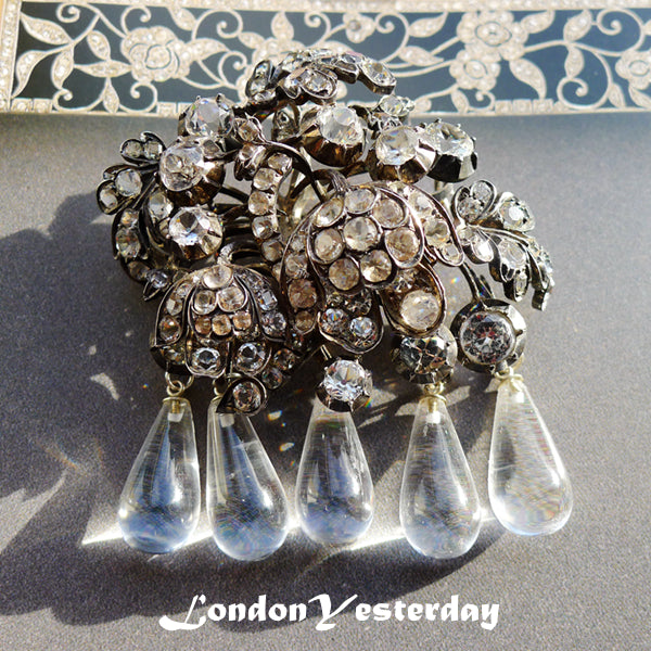 VICTORIAN ERA SILVER ROCK CRYSTAL GORGEOUS FLORAL PENDANT BROOCH