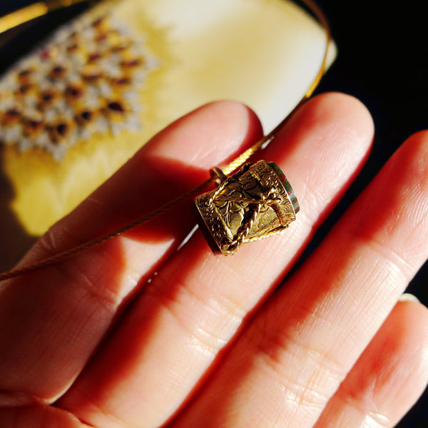 VICTORIAN 15CT GOLD BLOODSTONE DOUBLE SIDED DRUM SEAL PENDANT