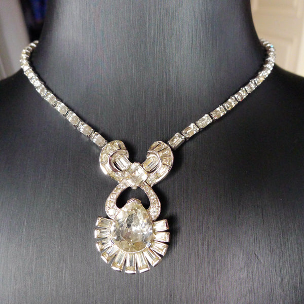 VINTAGE WEISS SIGNED BEAUTIFUL CRYSTAL NECKLACE C1950