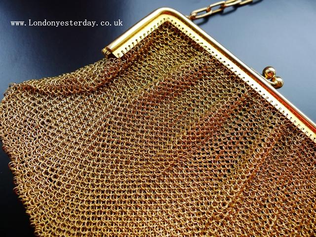 VICTORIAN 9CT GOLD MARKED SOLID GOLD BIG MESH BAG