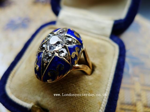 VICTORIAN 14CT GOLD BEAUTIFUL ENAMEL DIAMOND STAR RING