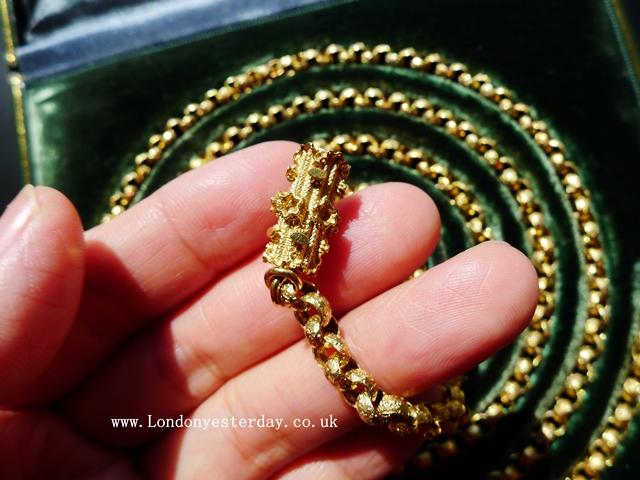 GEORGIAN 18CT GOLD LONG NECKLACE WITH BOX