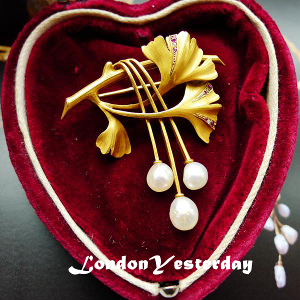 FRENCH 18CT GOLD ART NOUVEAU NATURAL RUBY DIAMOND PEARL GINKGO LEAVES PENDANT BROOCH