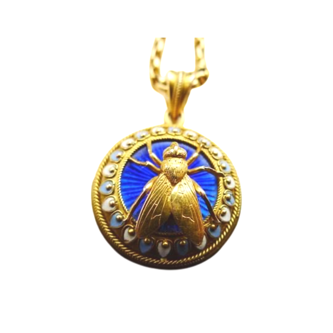 VICTORIAN 15CT GOLD THREE COLOUR ENAMEL GOLD FLY PENDANT WITH 9CT GOLD CHAIN
