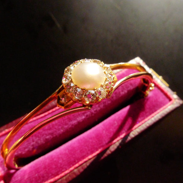 EDWARDIAN 15CT GOLD MARKED MABE PEARL DIAMOND BANGLE